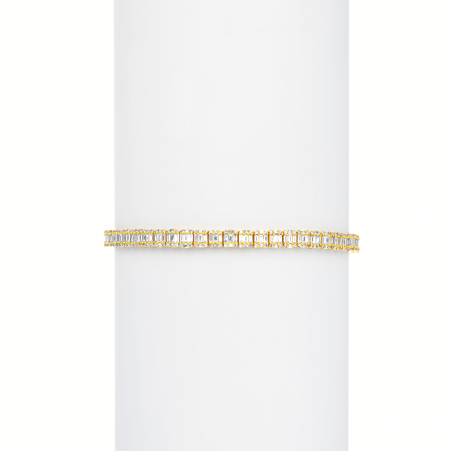 477 Pieces Diamond Bracelets in 18K Gold