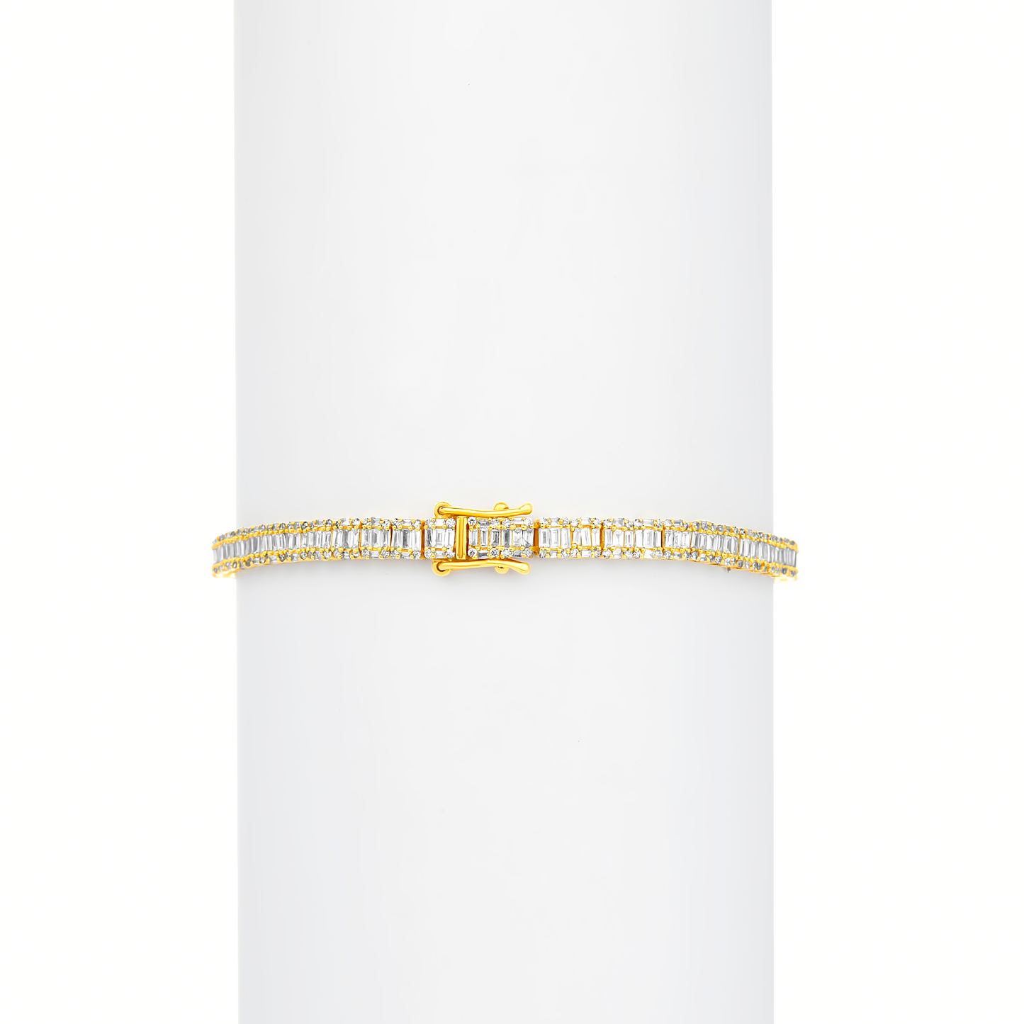 477 Pieces Diamond Bracelets in 18K Gold