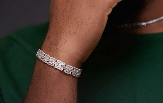 H Link Baguette cut Diamond Bracelet in 18K Gold